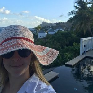 Meet your Posher, Catherine